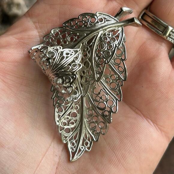Lisner Jewelry Jewelry Vintage Lisner Silver Tone Filigree Leaf